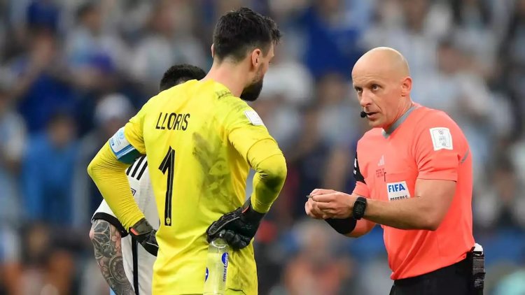 L'arbitre de la finale de la Coupe du Monde 2022 admet son erreur lors de la victoire de l'Argentine sur la France
