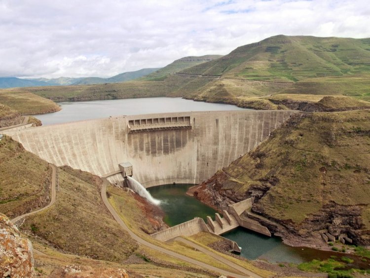 La société chinoise CGGC s'engage dans le développement durable en utilisant du ciment "Made in Niger" pour la construction du Barrage Hydro-électrique de Kandadji