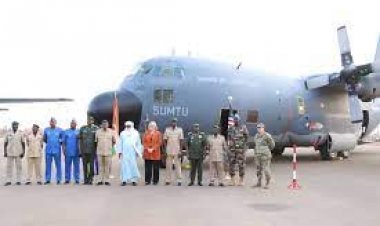 Les États-Unis offrent un avion Hercules C-130H au Niger