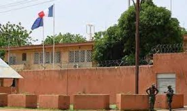 Fermeture de l'ambassade française au Niger : Fin de la présence diplomatique parmi les tensions