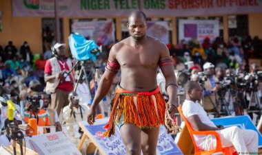 Coupe du Ministre des Sports à Dosso: Issaka Issaka, Un Champion à l'Honneur dans l'Arène Nigérienne
