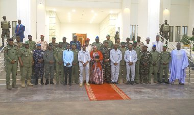 Retour victorieux de cinq agents nigériens après une détention controversée au Bénin