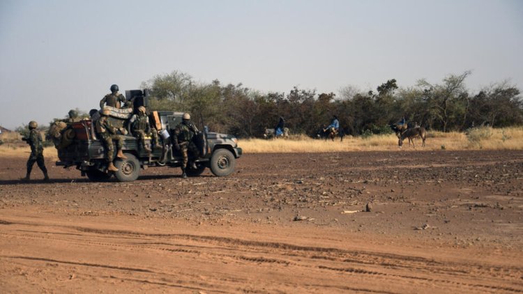 Attaque Terroriste à Tillabéri : Vingt Soldats et un Civil Tués dans une Embuscade Sanglante