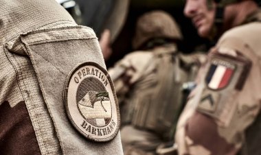 Opérations Serval et Barkhane : Leçons non apprises et avenir des bases militaires françaises en Afrique